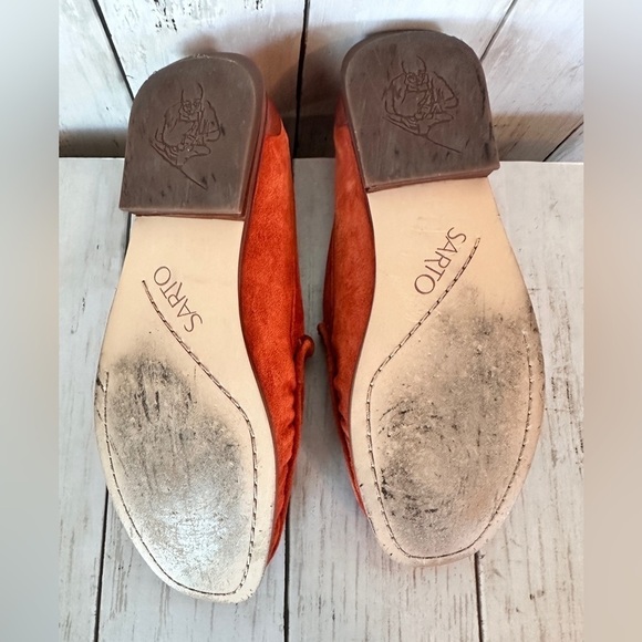 Sarto Tangerine Suede Loafers 1-Inch Heel Size 5.5 - Picture 9 of 9